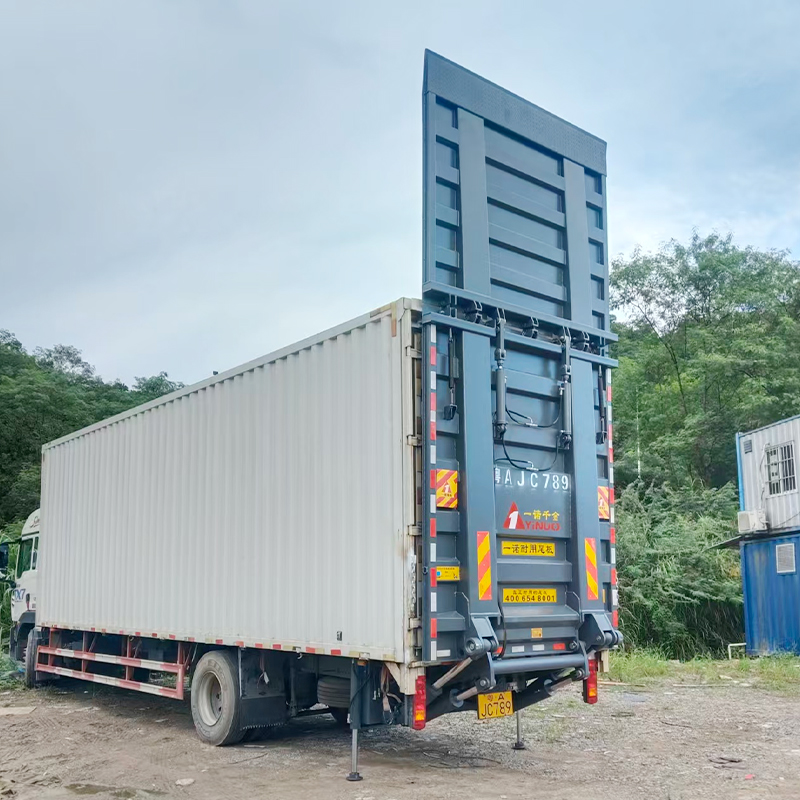 Heavy-Duty Lifting Tailgate